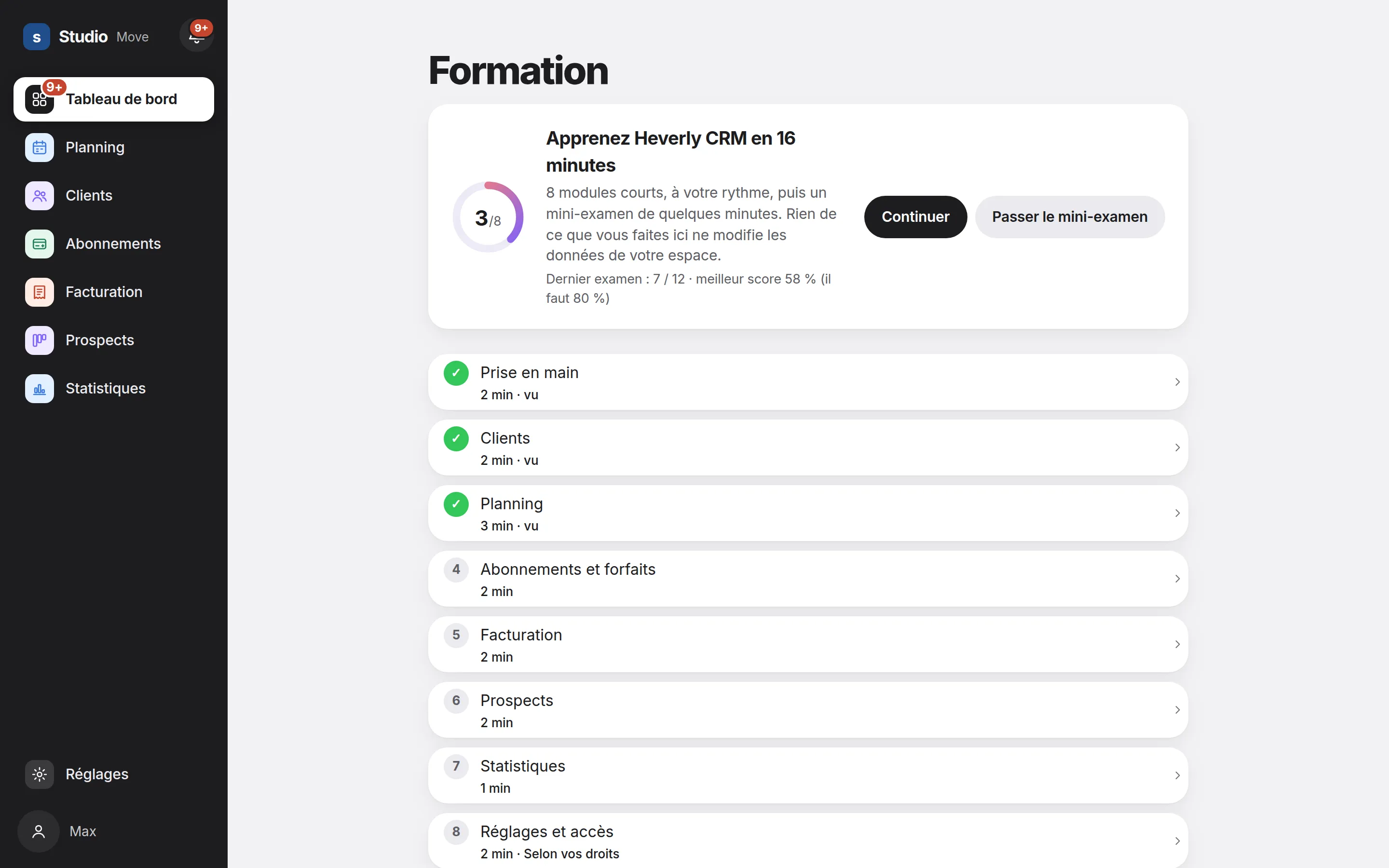 Formation intégrée de Heverly CRM : huit modules courts, puis un mini-examen