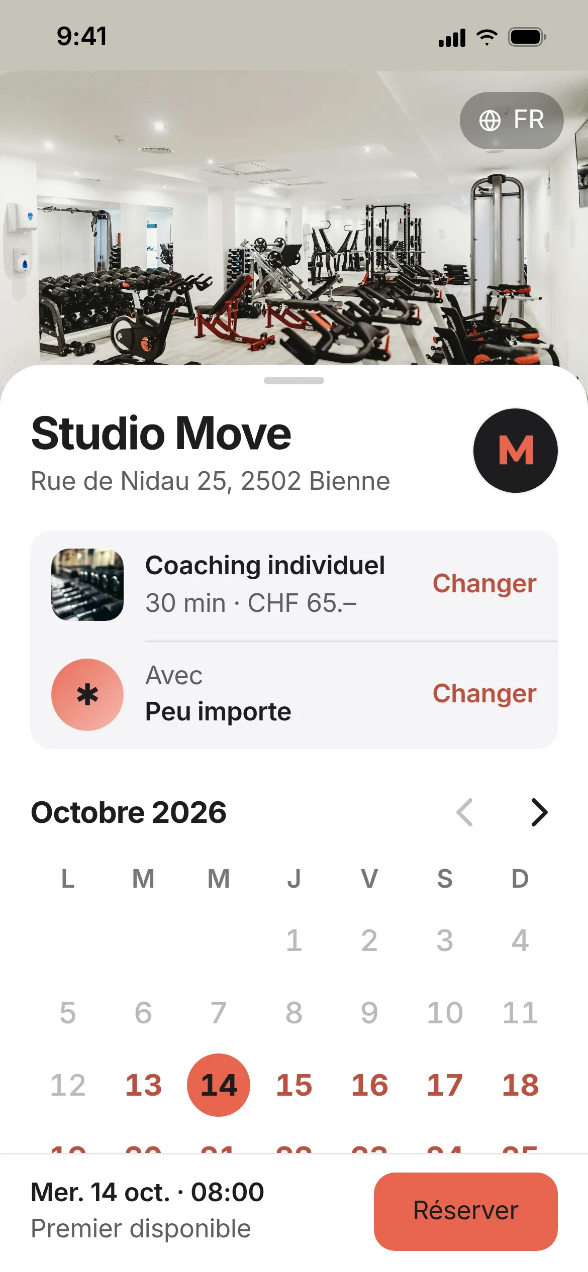Page de réservation en ligne du studio fictif Studio Move sur iPhone : choix de l'heure du rendez-vous